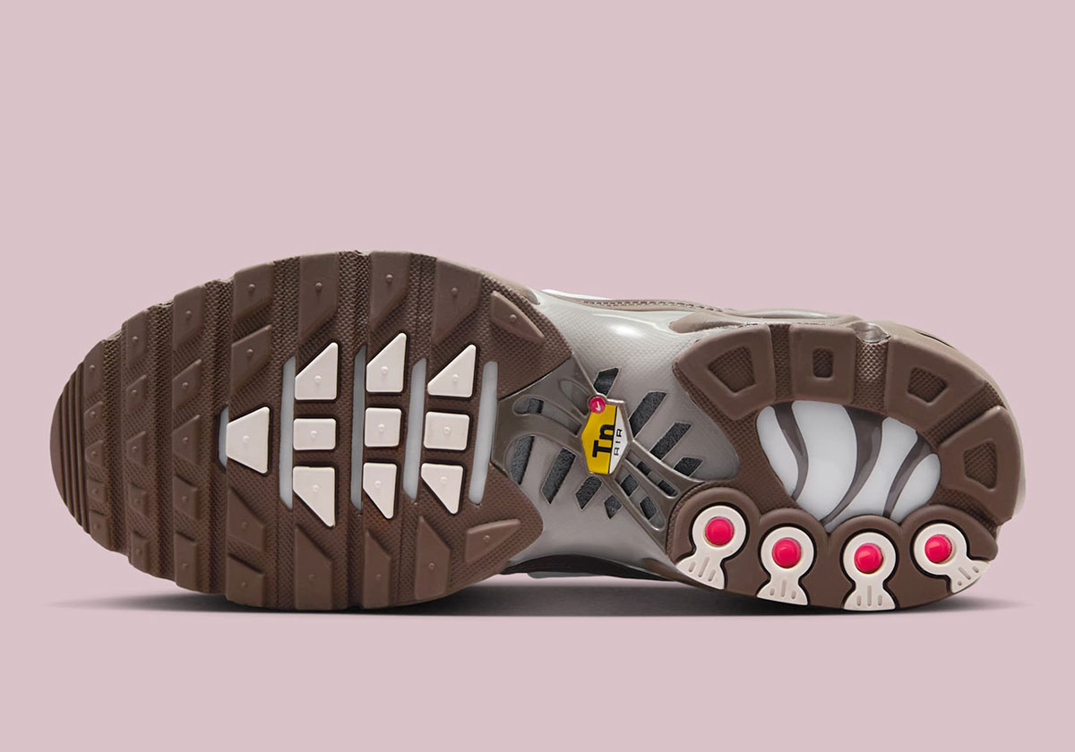 Nike Air Max Plus Brown Pink Dz3671 002 2
