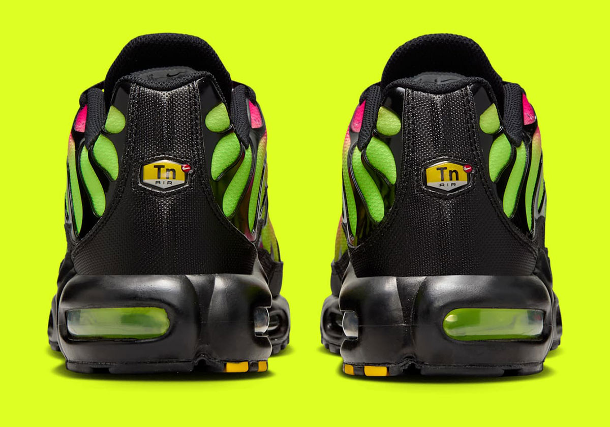 Nike Air Max Plus Hyper Pink Volt Black Dm0032 027 3