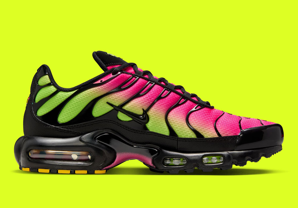 Nike Air Max Plus Hyper Pink Volt Black Dm0032 027 6