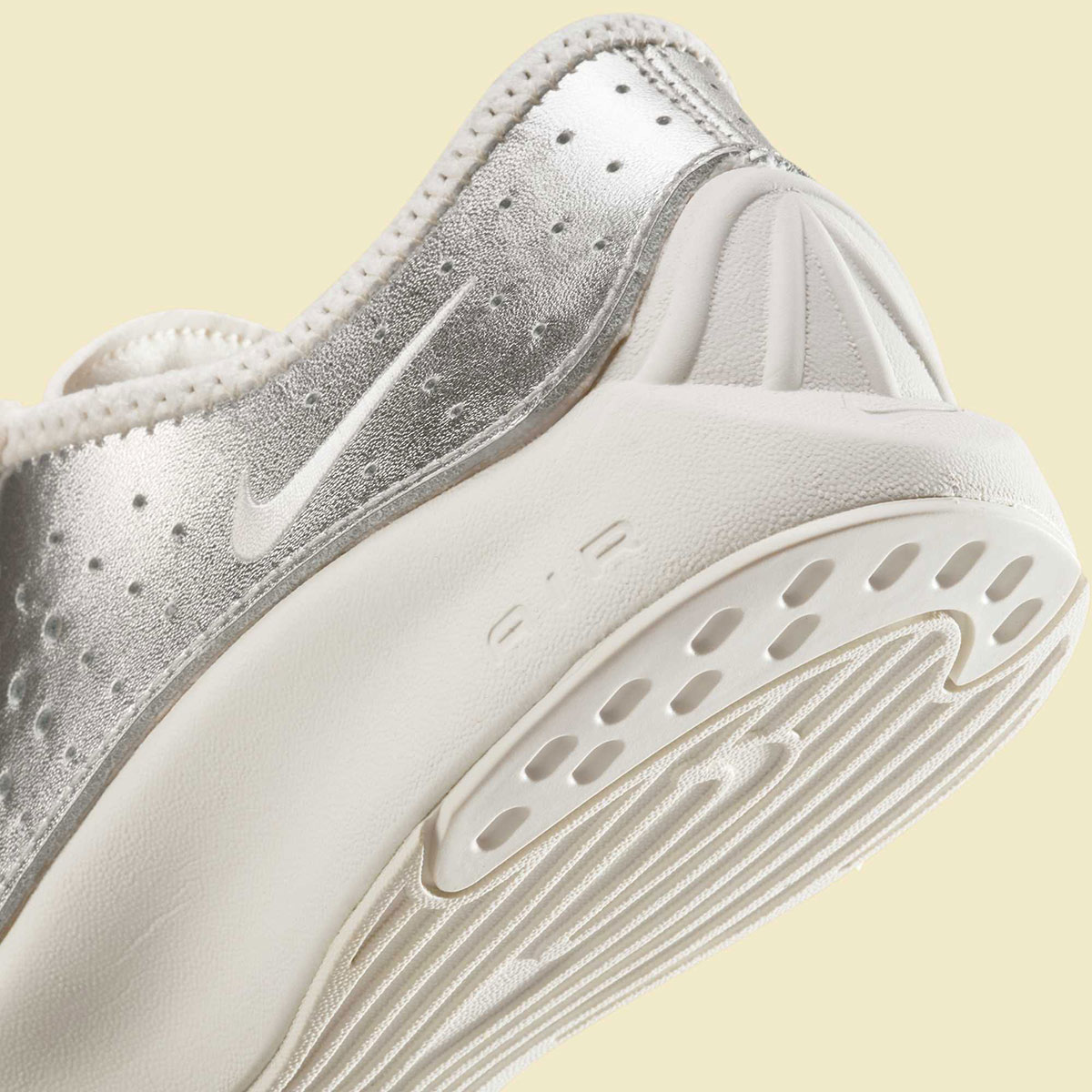 Nike Air Superfly Pale Ivory Metallic Silver Volt Ib5824 100 2