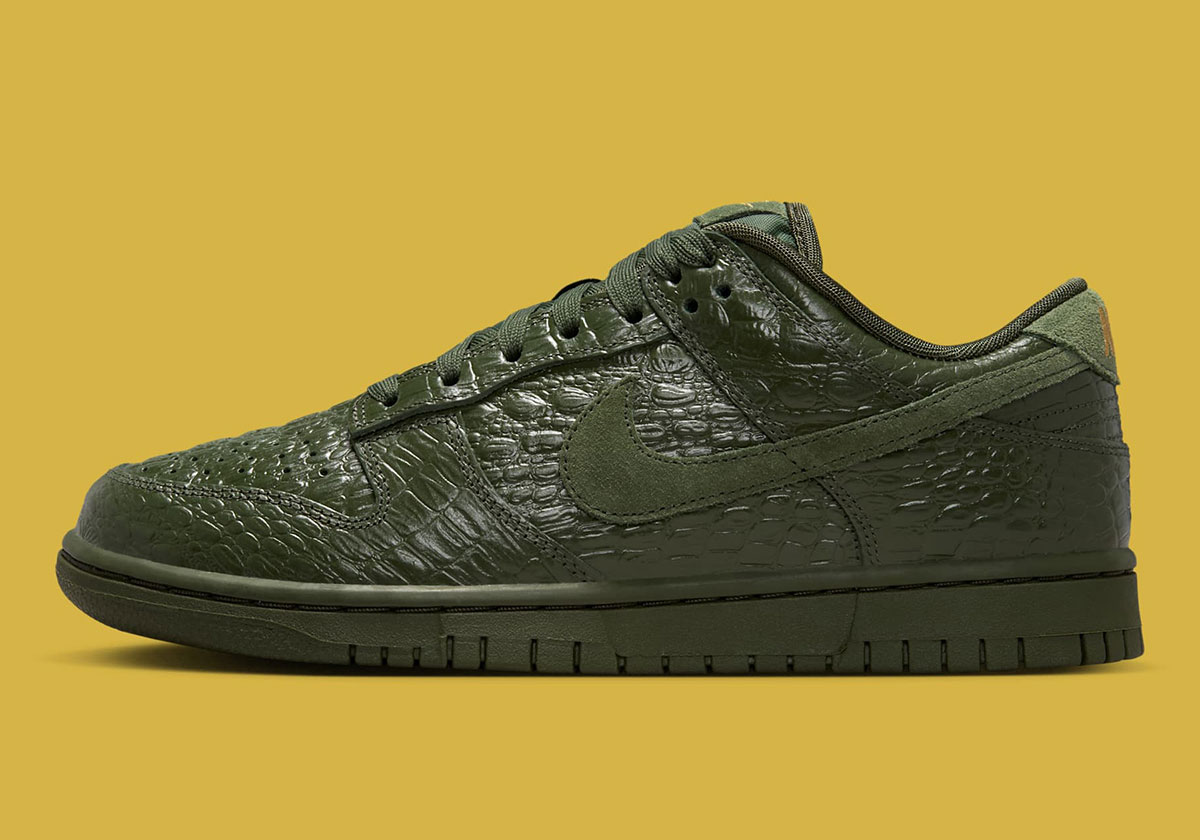 Nike Dunk Low Green Croc Skin Hv4388 300 1