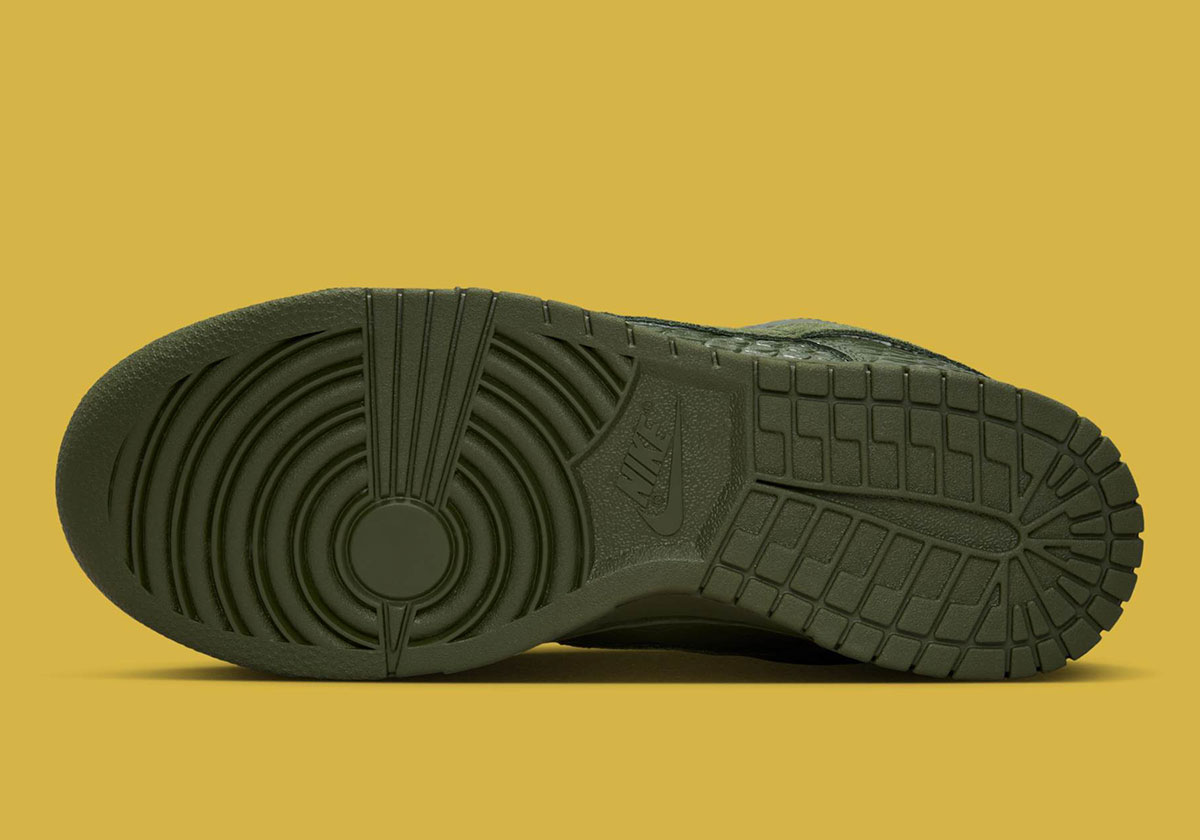 Nike Dunk Low Green Croc Skin Hv4388 300 9