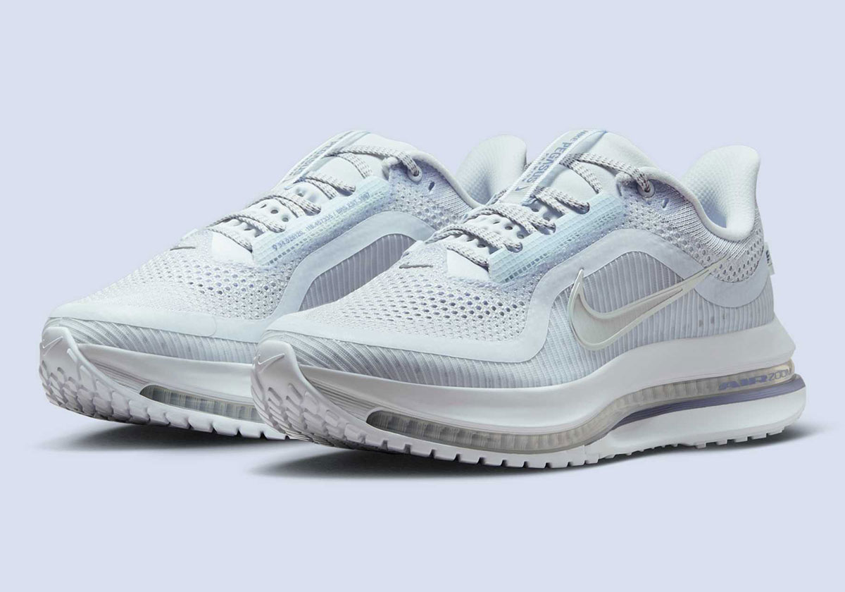 The Nike Pegasus Premium Kicks Into "Football Grey"