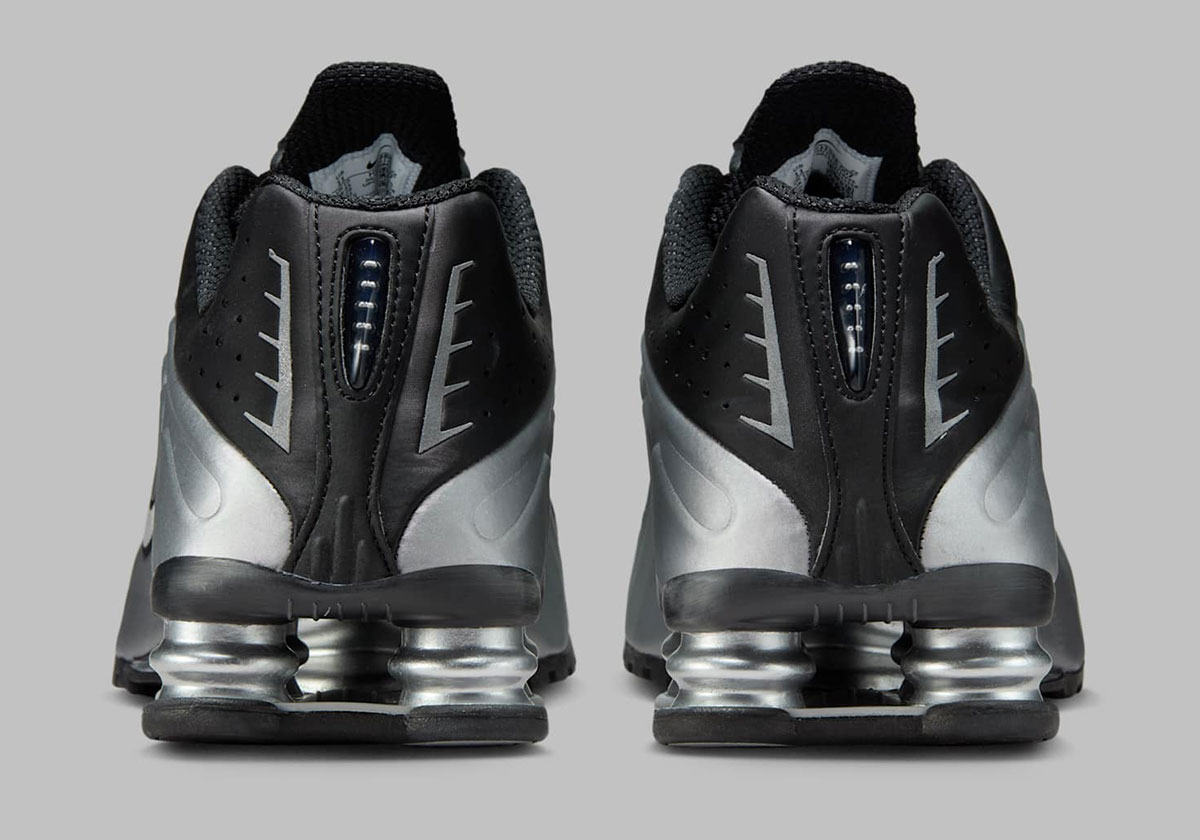 Nike Shox R4 Black Metallic Silver Hq1988 007 1