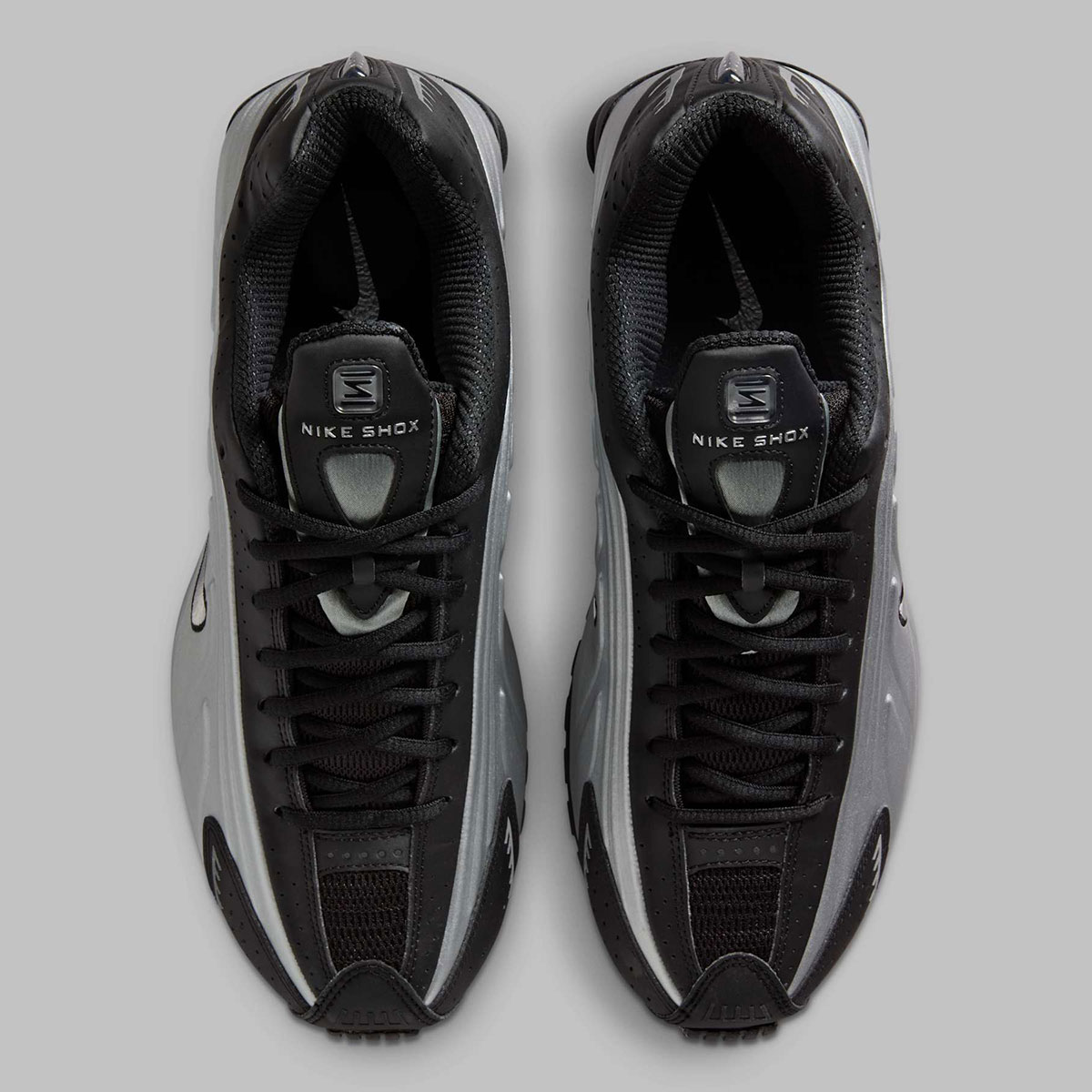 Nike Shox R4 Black Metallic Silver Hq1988 007 4